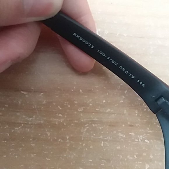 Ray Ban Kid's Sunglasses + Case - Picture 6 of 6